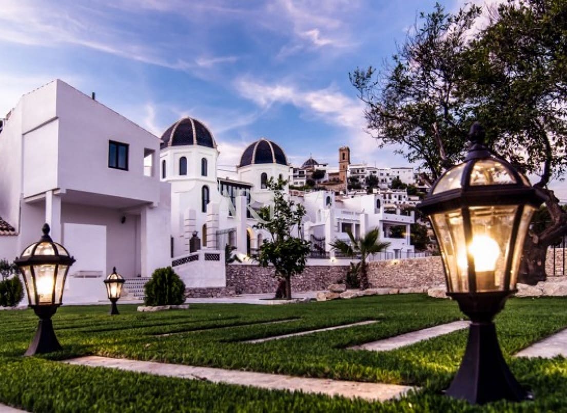 7 slaapkamer Villa te koop in Altea met zwembad garage - € 2.000.000 (Ref: 8927049)