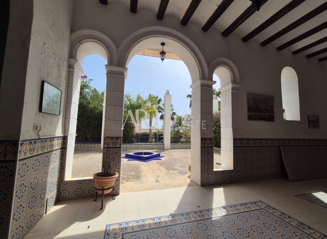 7 slaapkamer Villa te koop in Altea met zwembad garage - € 2.000.000 (Ref: 8927049)