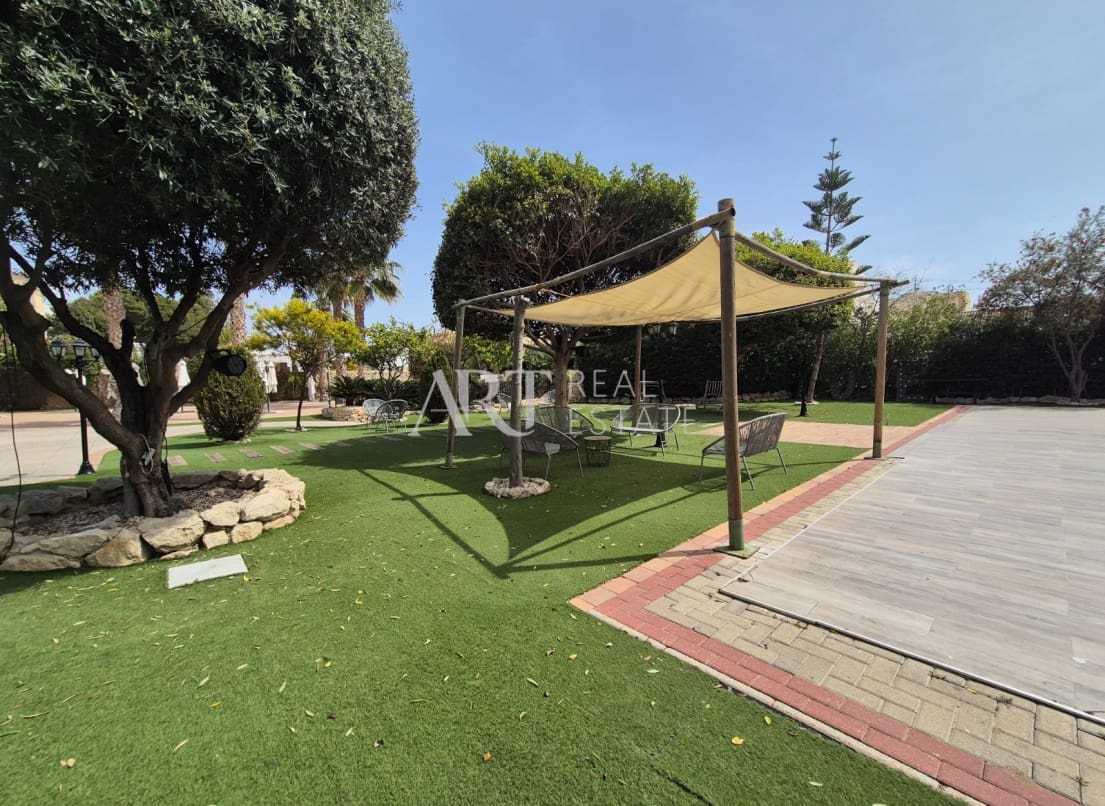 7 slaapkamer Villa te koop in Altea met zwembad garage - € 2.000.000 (Ref: 8927049)