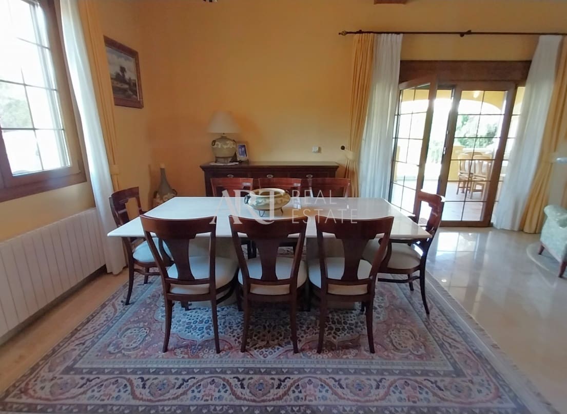 6 chambre Villa/Maison à vendre à La Nucia avec piscine - 840 000 € (Ref: 8983353)