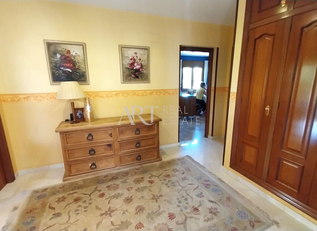 6 chambre Villa/Maison à vendre à La Nucia avec piscine - 840 000 € (Ref: 8983353)