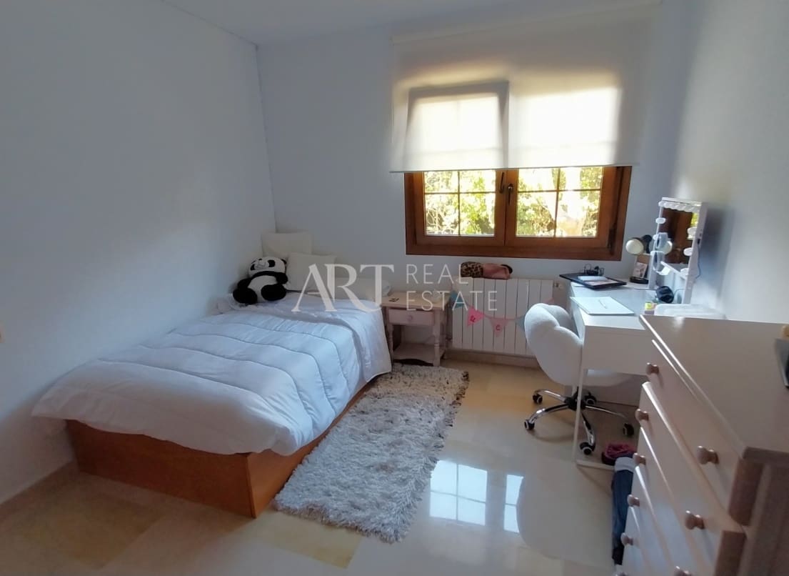 6 chambre Villa/Maison à vendre à La Nucia avec piscine - 840 000 € (Ref: 8983353)