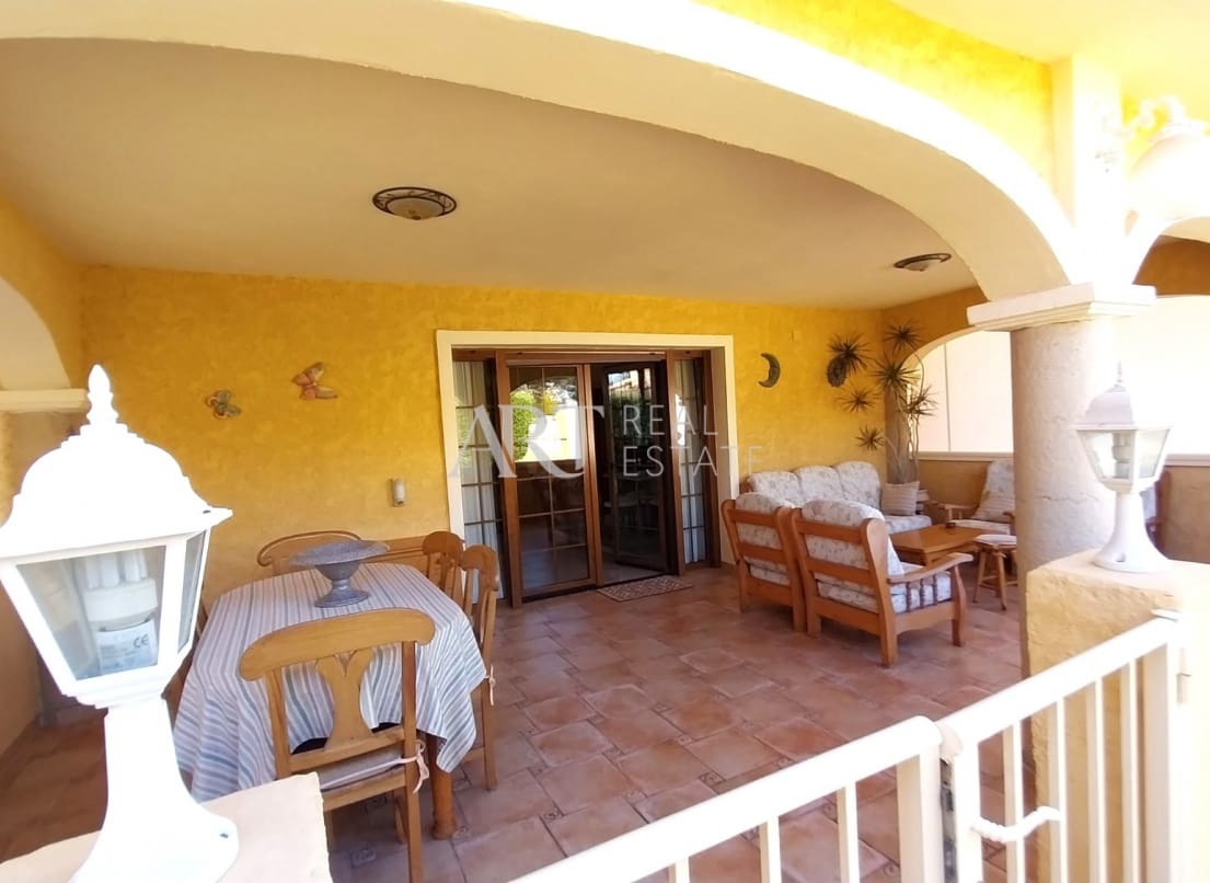 6 chambre Villa/Maison à vendre à La Nucia avec piscine - 840 000 € (Ref: 8983353)