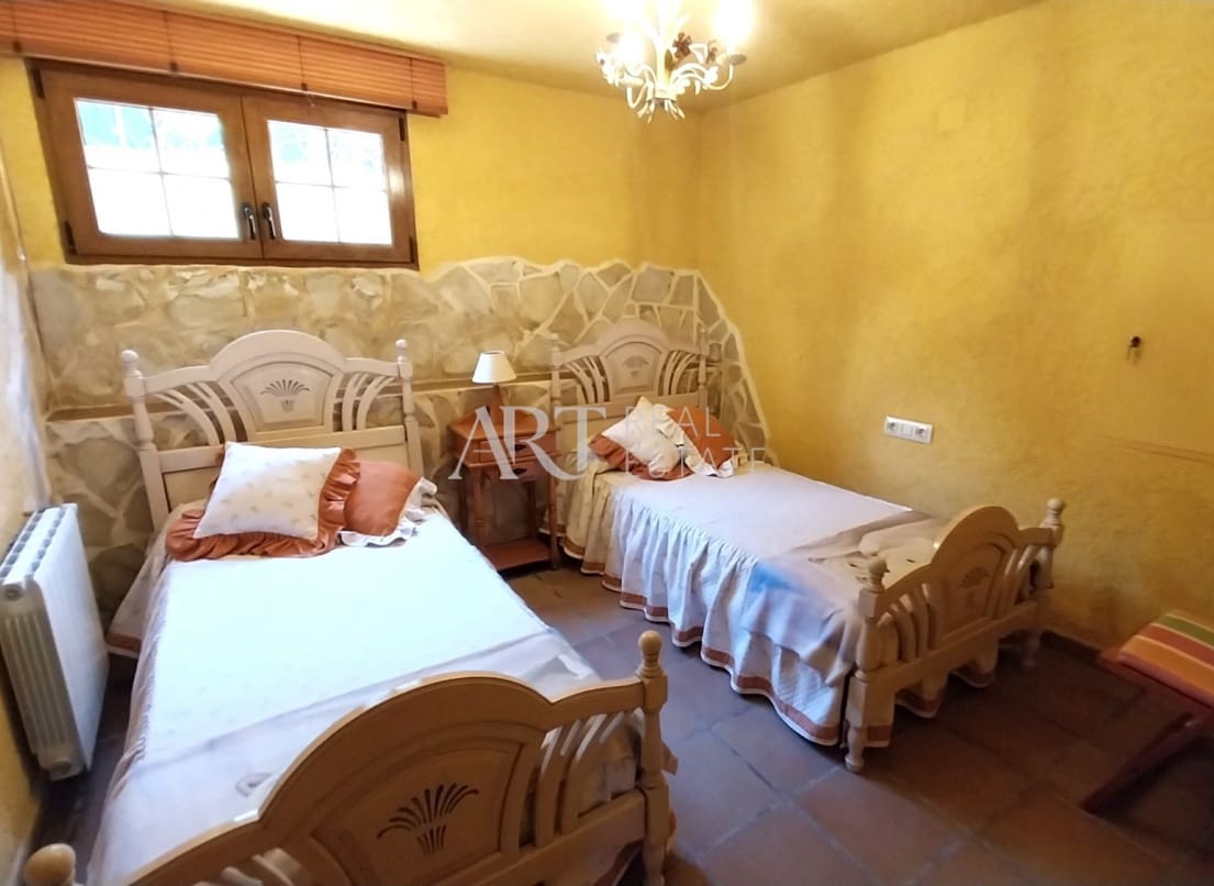 6 chambre Villa/Maison à vendre à La Nucia avec piscine - 840 000 € (Ref: 8983353)