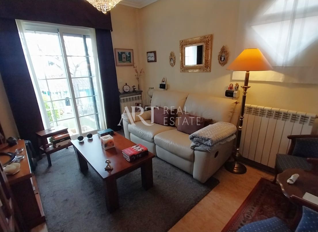 3 bedroom Villa for sale in Polop with pool - € 440,000 (Ref: 8986631)