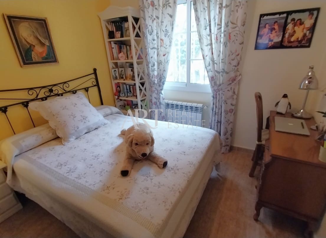 3 bedroom Villa for sale in Polop with pool - € 440,000 (Ref: 8986631)