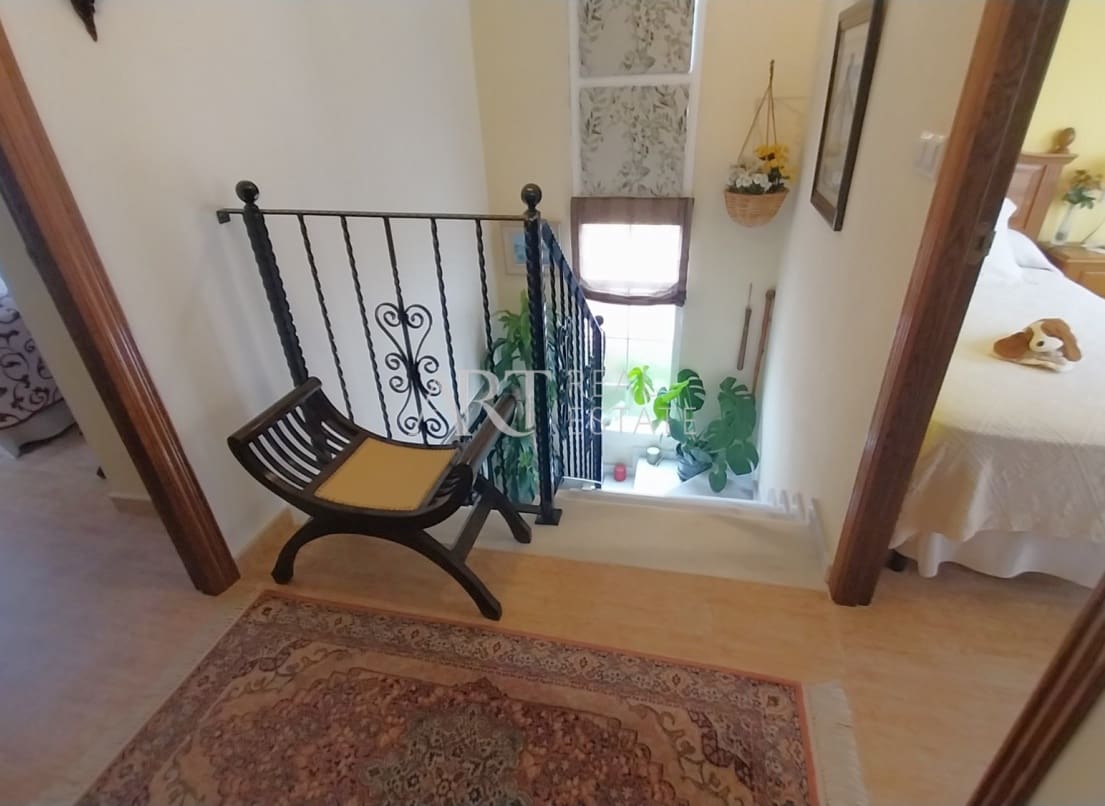 3 bedroom Villa for sale in Polop with pool - € 440,000 (Ref: 8986631)