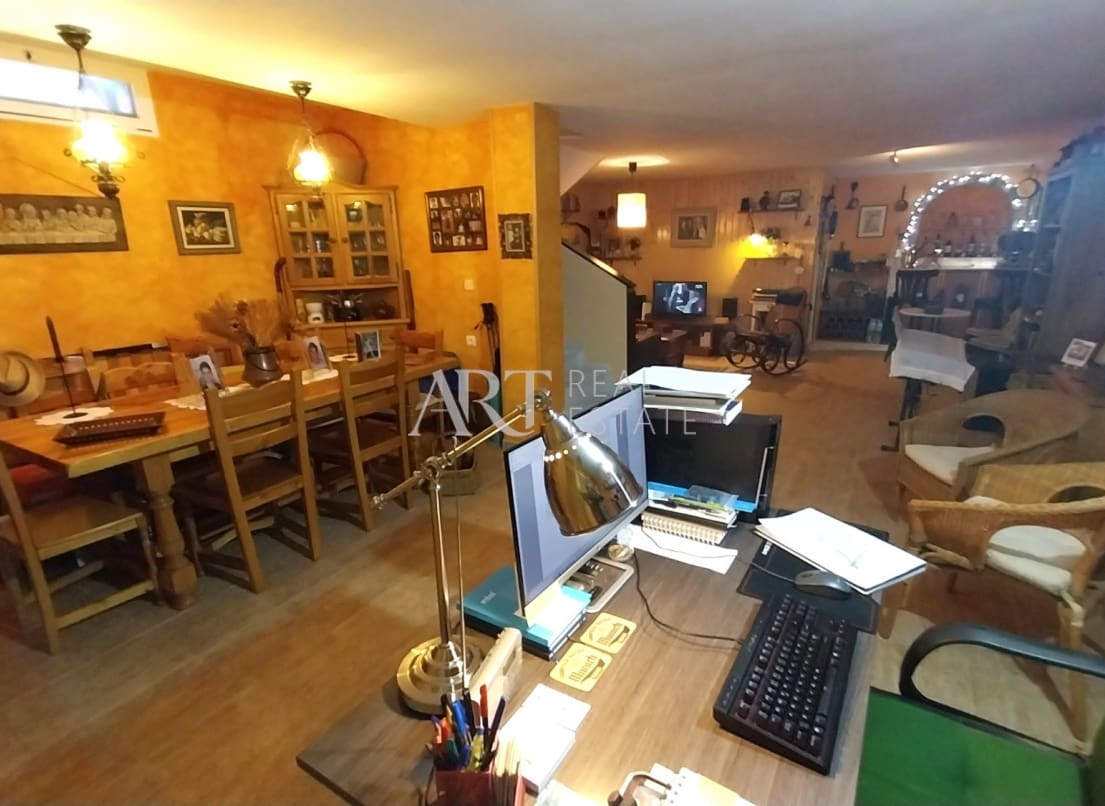 3 bedroom Villa for sale in Polop with pool - € 440,000 (Ref: 8986631)