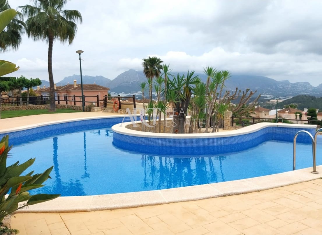 3 bedroom Villa for sale in Polop with pool - € 440,000 (Ref: 8986631)