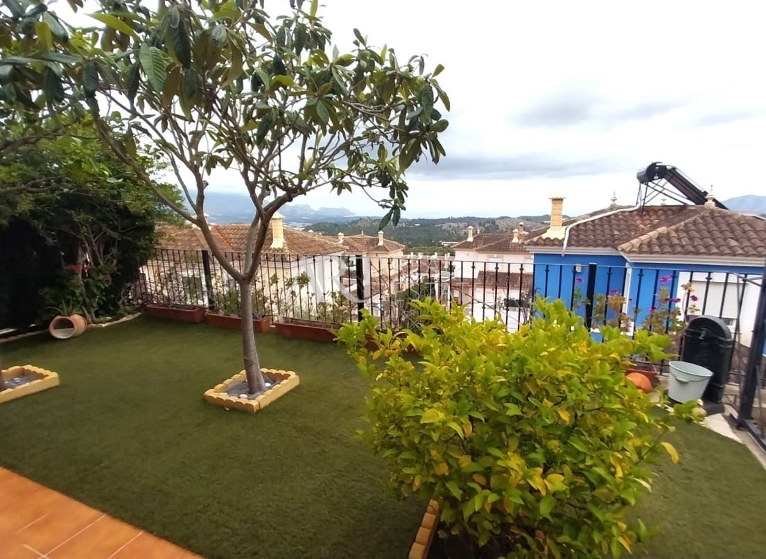 3 bedroom Villa for sale in Polop with pool - € 440,000 (Ref: 8986631)