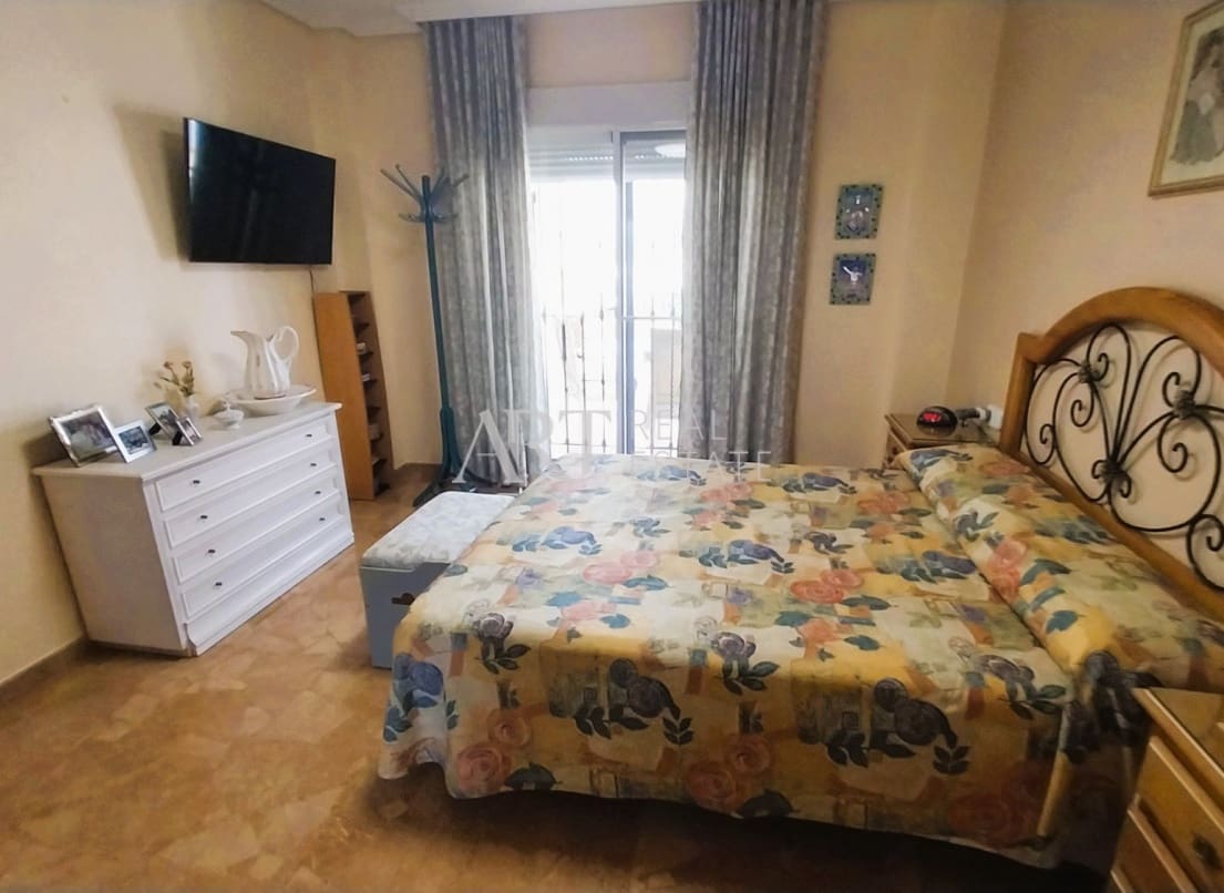5 slaapkamer Villa te koop in Albir met zwembad garage - € 890.000 (Ref: 9009384)