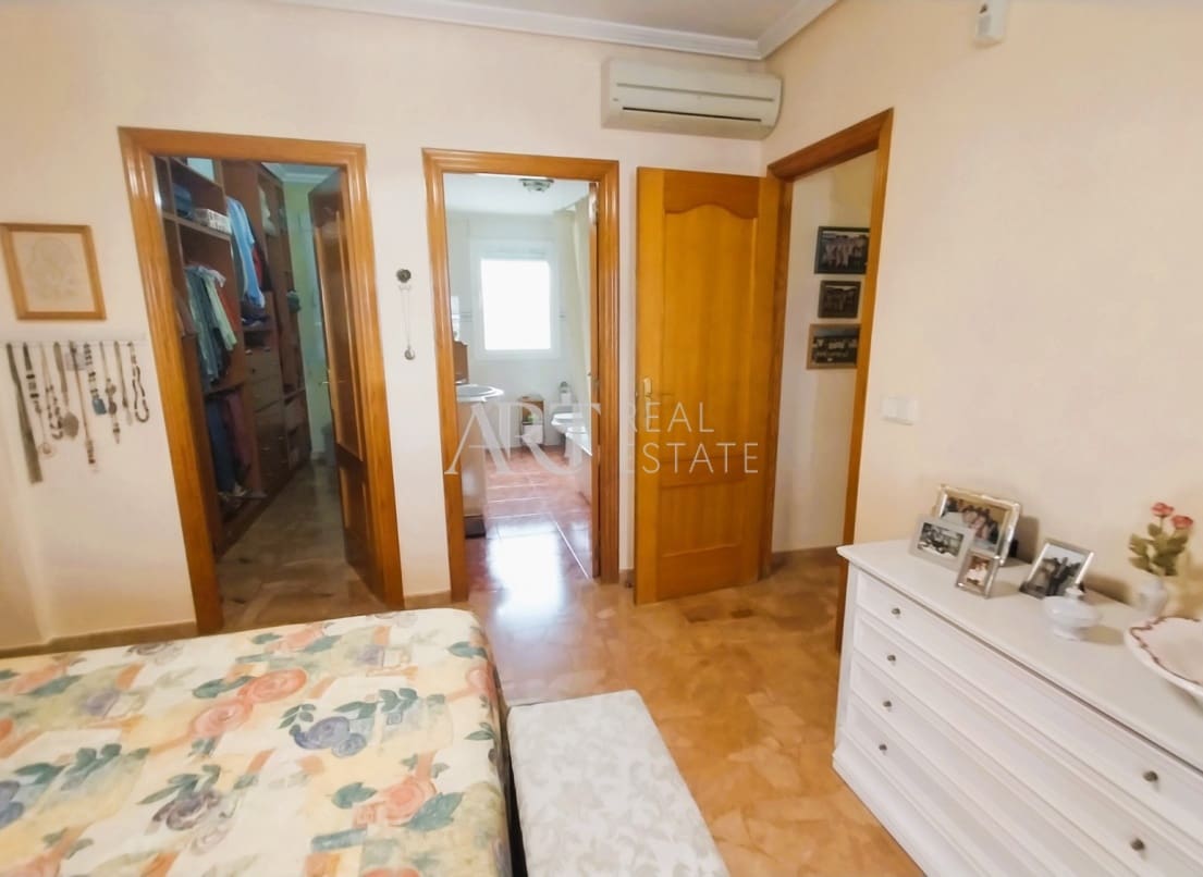 5 slaapkamer Villa te koop in Albir met zwembad garage - € 890.000 (Ref: 9009384)