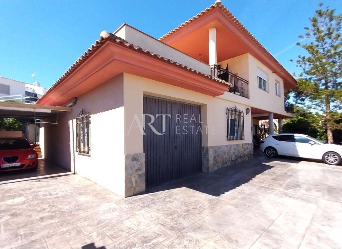 5 slaapkamer Villa te koop in Albir met zwembad garage - € 890.000 (Ref: 9009384)