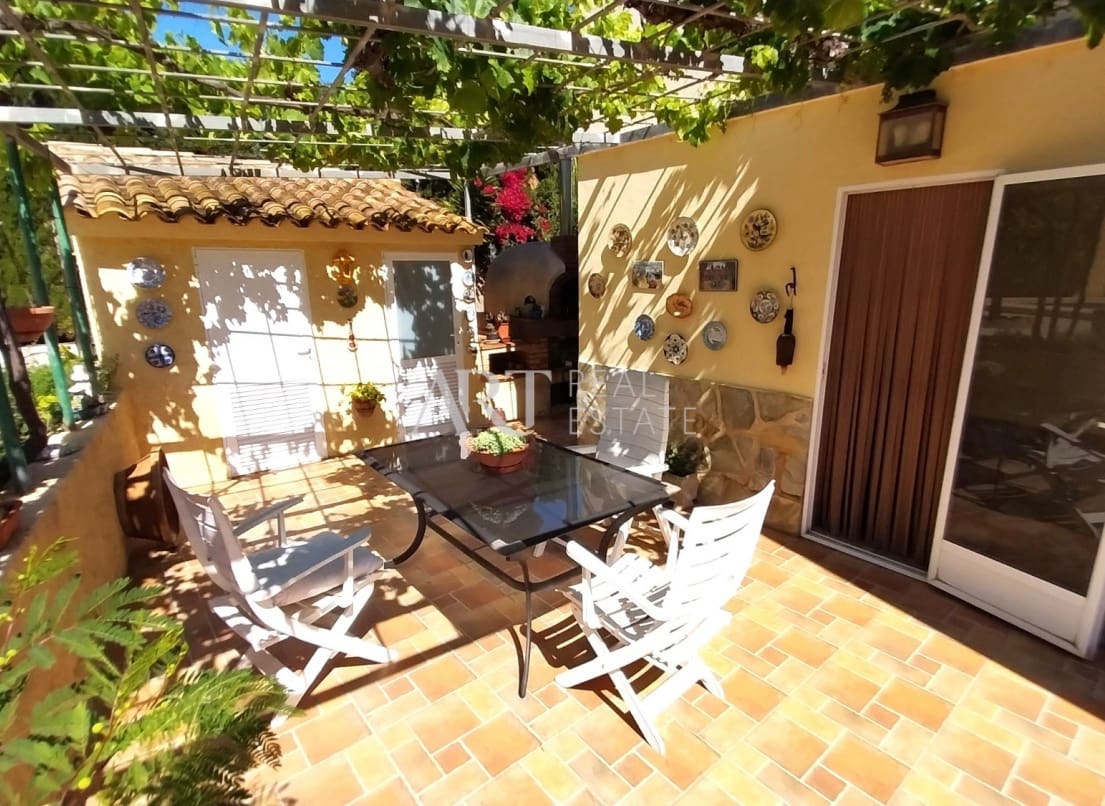 5 slaapkamer Villa te koop in Albir met zwembad garage - € 890.000 (Ref: 9009384)