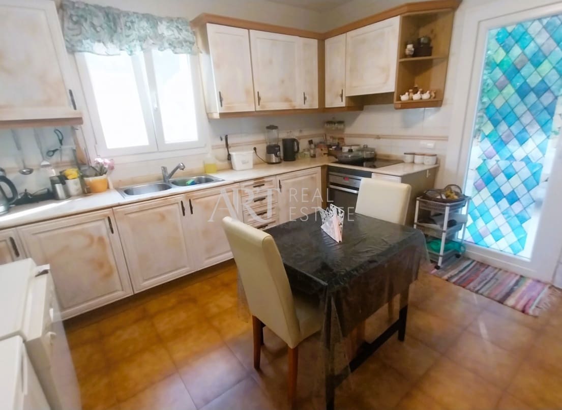 4 bedroom Villa for sale in Altea with pool - € 530,000 (Ref: 9022208)