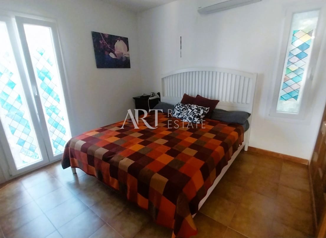 4 bedroom Villa for sale in Altea with pool - € 530,000 (Ref: 9022208)