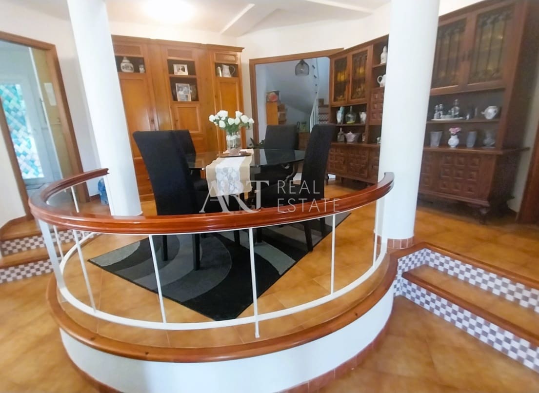 4 bedroom Villa for sale in Altea with pool - € 530,000 (Ref: 9022208)