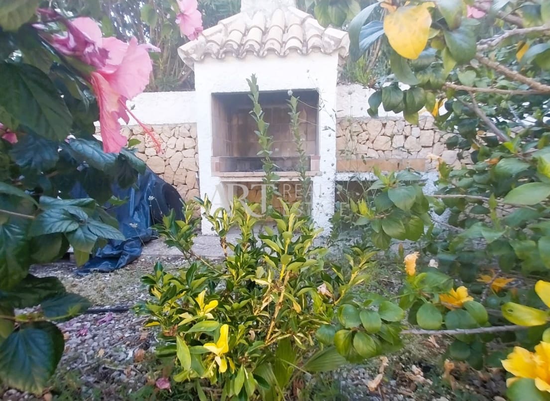 4 bedroom Villa for sale in Altea with pool - € 530,000 (Ref: 9022208)