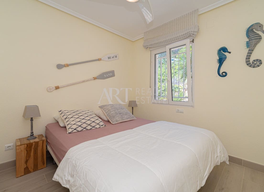 3 soveværelse Villa til salg i La Nucia med swimmingpool - € 585.000 (Ref: 9025574)