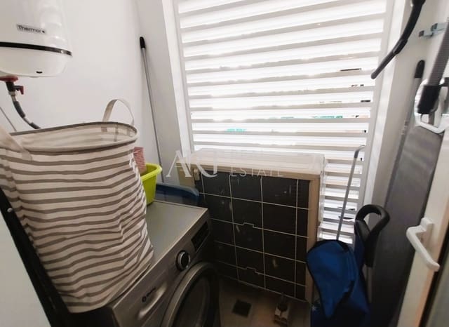 2 makuuhuone Huoneisto myytävänä paikassa Albir, Alfaz del Pi / L'Alfàs del Pi mukana uima-altaan 
autotalli - 415 000 € (Ref: 9027049)