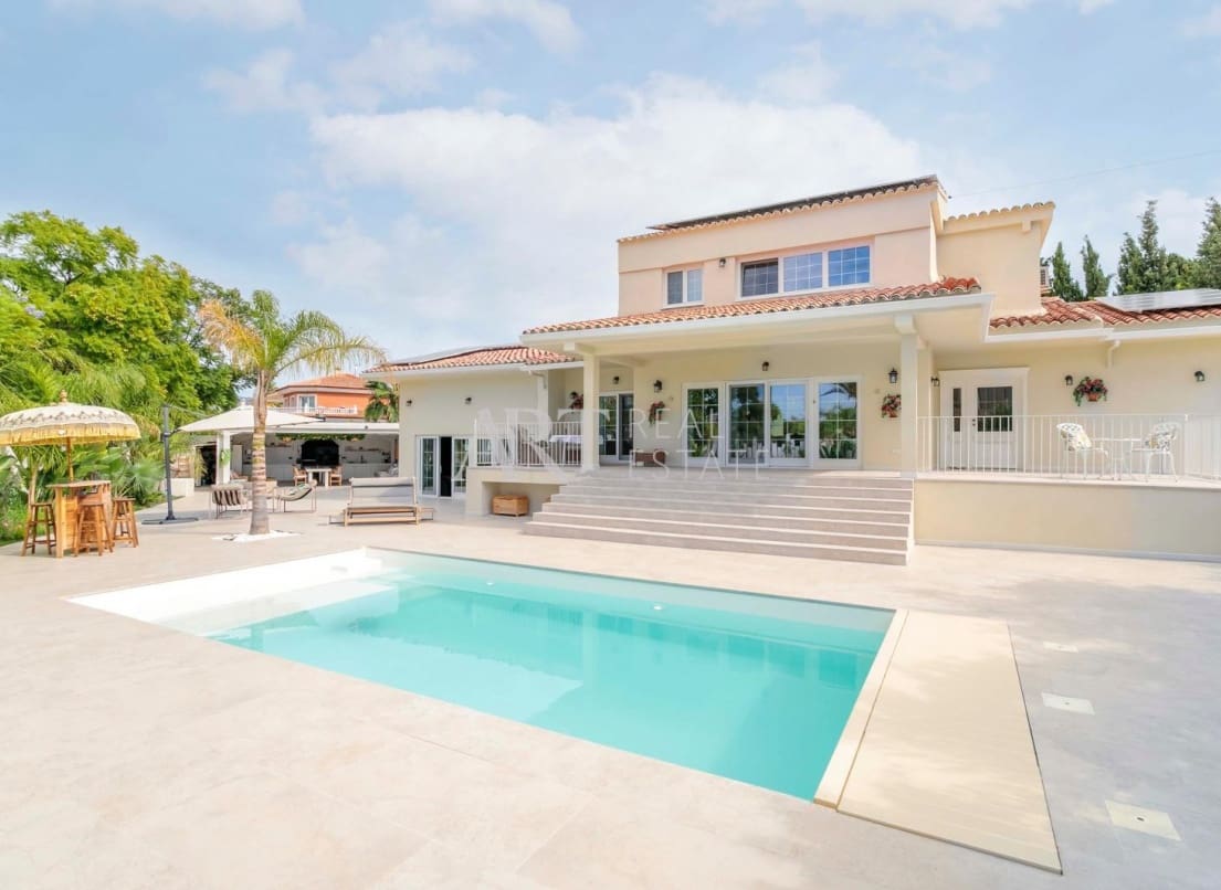 3 soveværelse Villa til salg i Benidorm med swimmingpool - € 1.550.000 (Ref: 9049232)