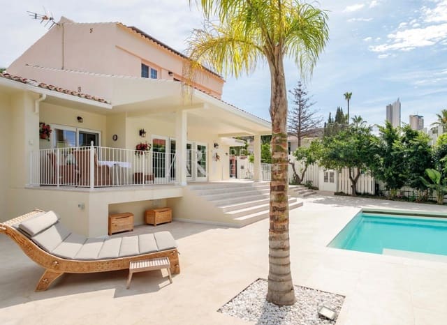 3 bedroom Villa for sale in Sierra Helada, Benidorm with pool - € 1,550,000 (Ref: 9049232)