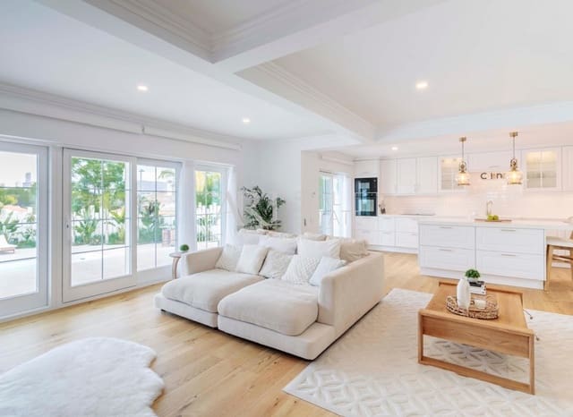 3 bedroom Villa for sale in Sierra Helada, Benidorm with pool - € 1,550,000 (Ref: 9049232)