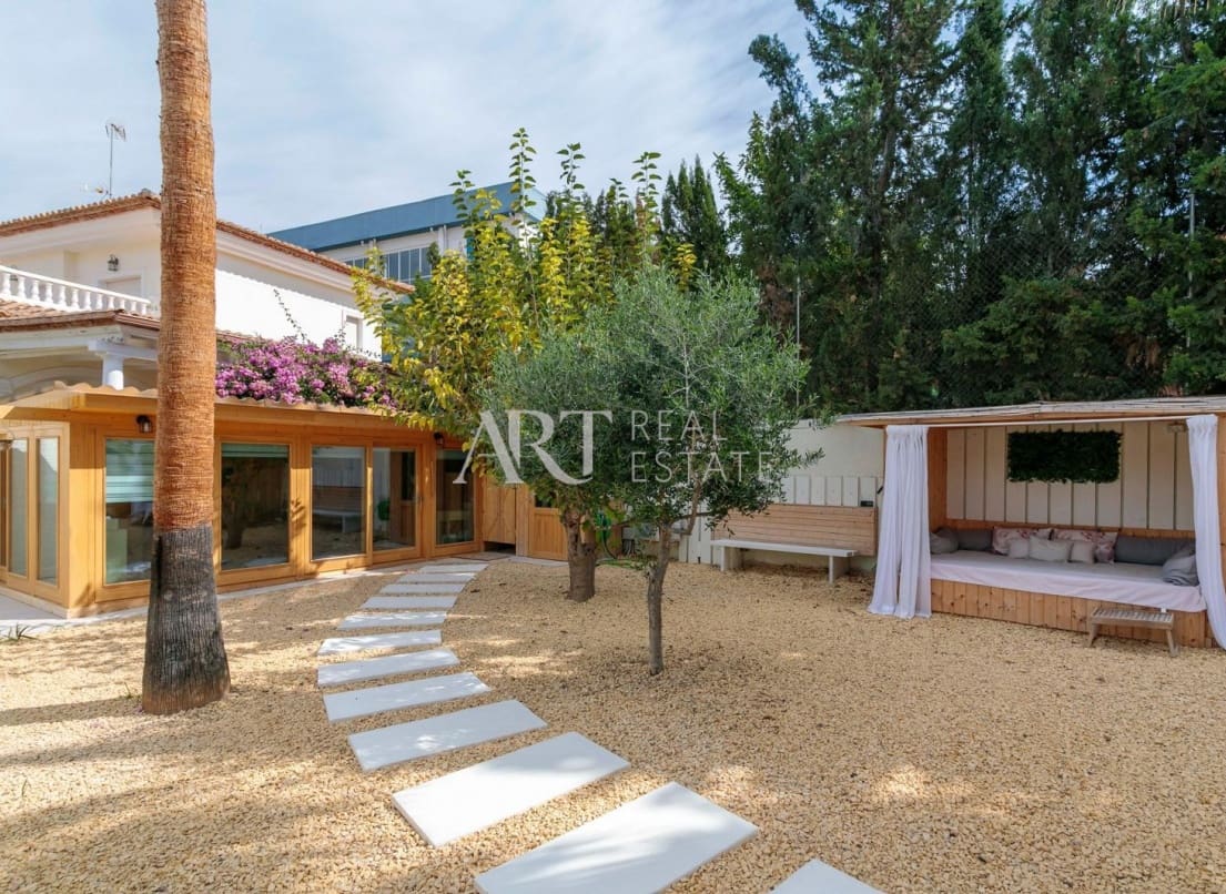 3 soveværelse Villa til salg i Benidorm med swimmingpool - € 1.550.000 (Ref: 9049232)