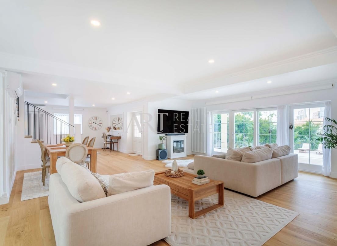 3 soveværelse Villa til salg i Benidorm med swimmingpool - € 1.550.000 (Ref: 9049232)