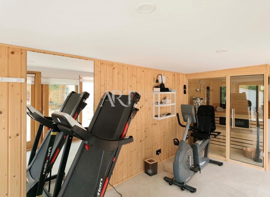 3 soveværelse Villa til salg i Benidorm med swimmingpool - € 1.550.000 (Ref: 9049232)