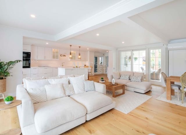 3 bedroom Villa for sale in Sierra Helada, Benidorm with pool - € 1,550,000 (Ref: 9049232)