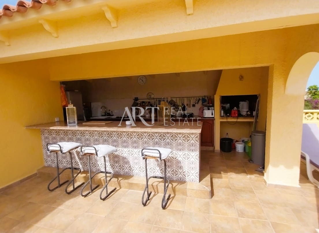 5 soveværelse Villa til salg i Alfaz del Pi / L'Alfas del Pi med swimmingpool garage - € 749.000 (Ref: 9049933)