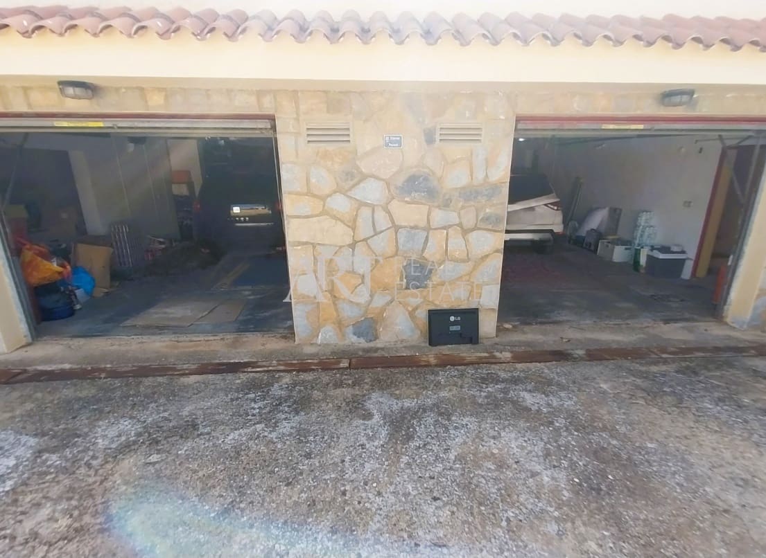 5 soveværelse Villa til salg i Alfaz del Pi / L'Alfas del Pi med swimmingpool garage - € 749.000 (Ref: 9049933)