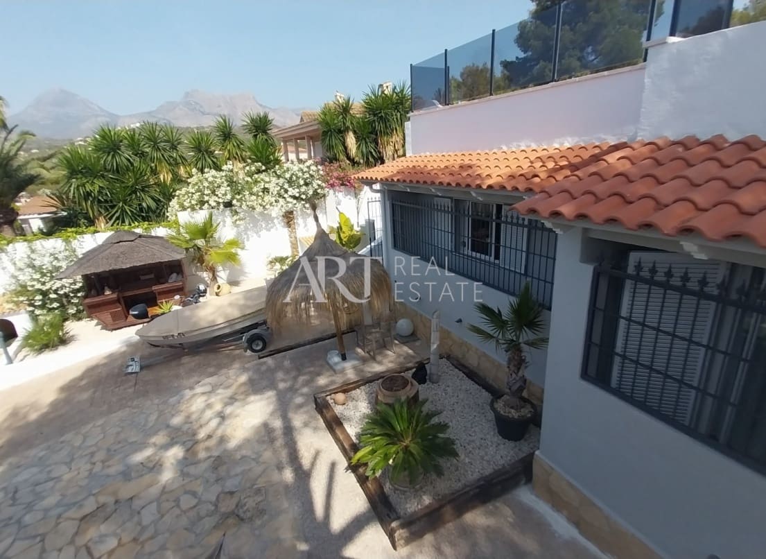 3 chambre Villa/Maison à vendre à La Nucia avec piscine - 495 000 € (Ref: 9064526)