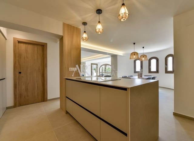 5 chambre Villa/Maison à vendre à Alhama Springs, Altea avec piscine garage - 1 495 000 € (Ref: 9076781)