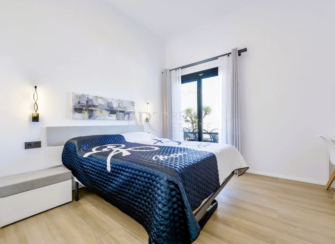 Chalet de 4 habitaciones en Altea en venta con piscina - 995.000 € (Ref: 9077084)