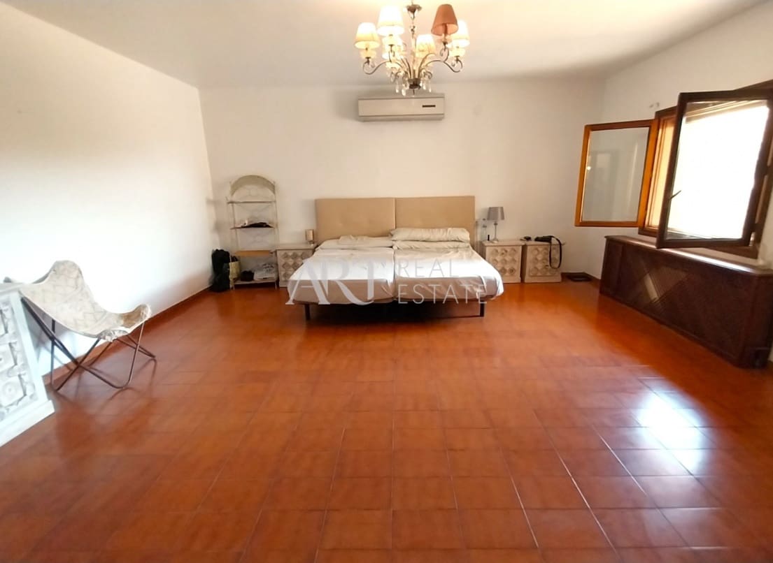 4 soveværelse Villa til salg i La Nucia med swimmingpool garage - € 995.000 (Ref: 9131316)