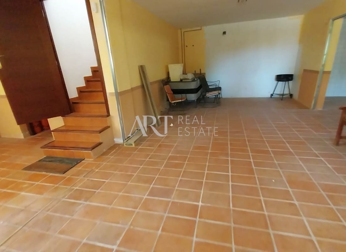 4 soveværelse Villa til salg i La Nucia med swimmingpool garage - € 995.000 (Ref: 9131316)