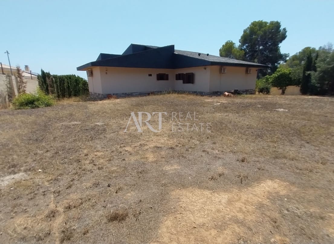 4 soveværelse Villa til salg i La Nucia med swimmingpool garage - € 995.000 (Ref: 9131316)