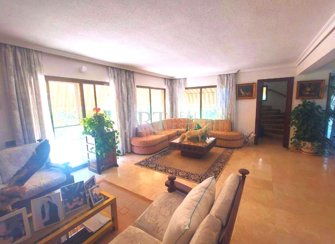 5 makuuhuone Huvila myytävänä paikassa Albir mukana uima-altaan 
autotalli - 1 695 000 € (Ref: 9164350)