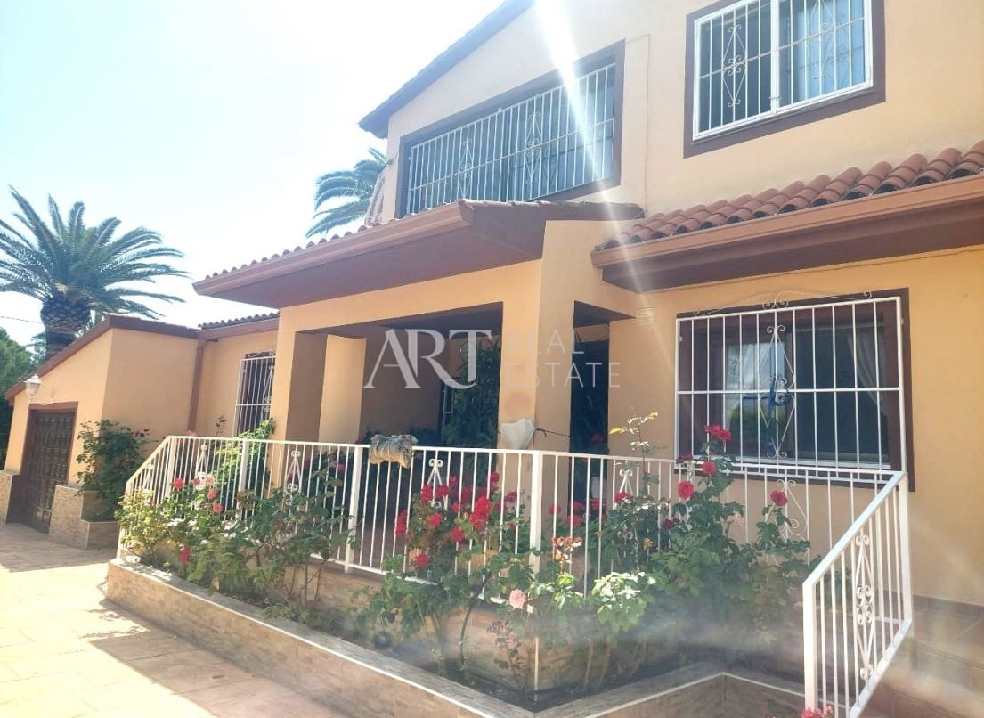 5 makuuhuone Huvila myytävänä paikassa Albir mukana uima-altaan 
autotalli - 1 695 000 € (Ref: 9164350)