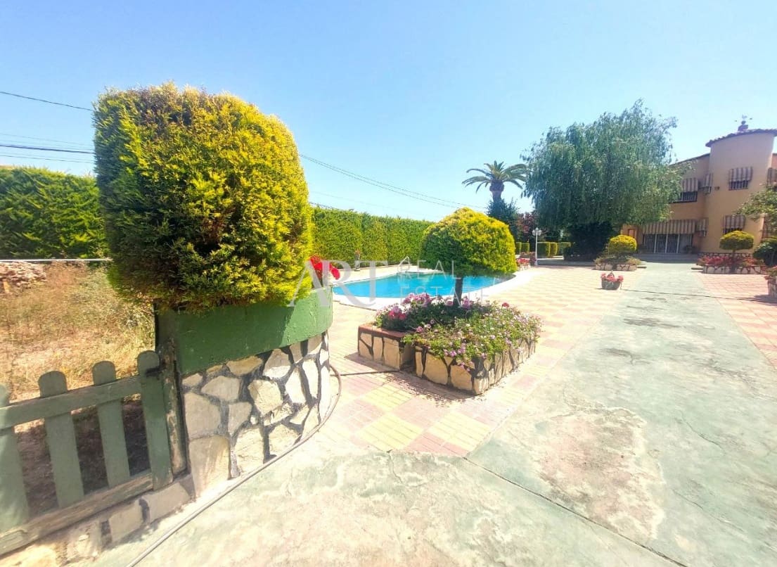 5 makuuhuone Huvila myytävänä paikassa Albir mukana uima-altaan 
autotalli - 1 695 000 € (Ref: 9164350)