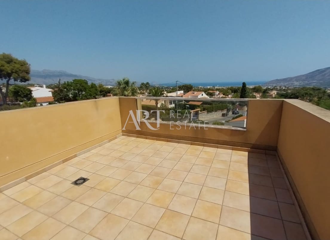 3 soverom Villa til salgs i La Nucia med svømmebasseng - € 445 000 (Ref: 9172169)