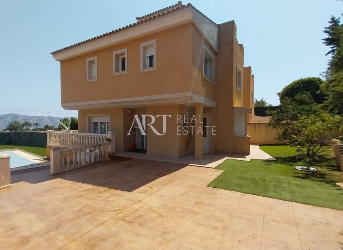 3 soverom Villa til salgs i La Nucia med svømmebasseng - € 445 000 (Ref: 9172169)