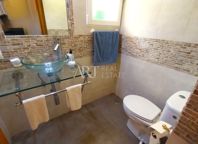 Chalet de 3 habitaciones en Barranco Hondo, La Nucia en venta con piscina - 445.000 € (Ref: 9172169)