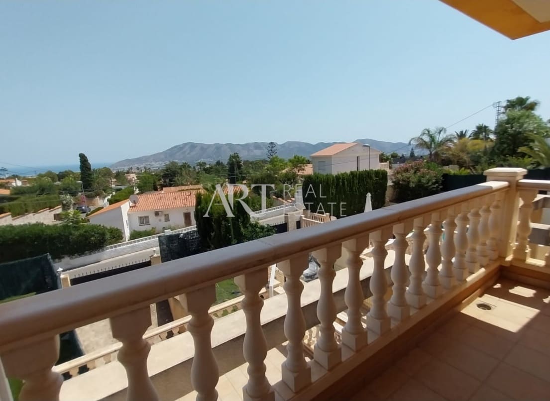 3 soverom Villa til salgs i La Nucia med svømmebasseng - € 445 000 (Ref: 9172169)