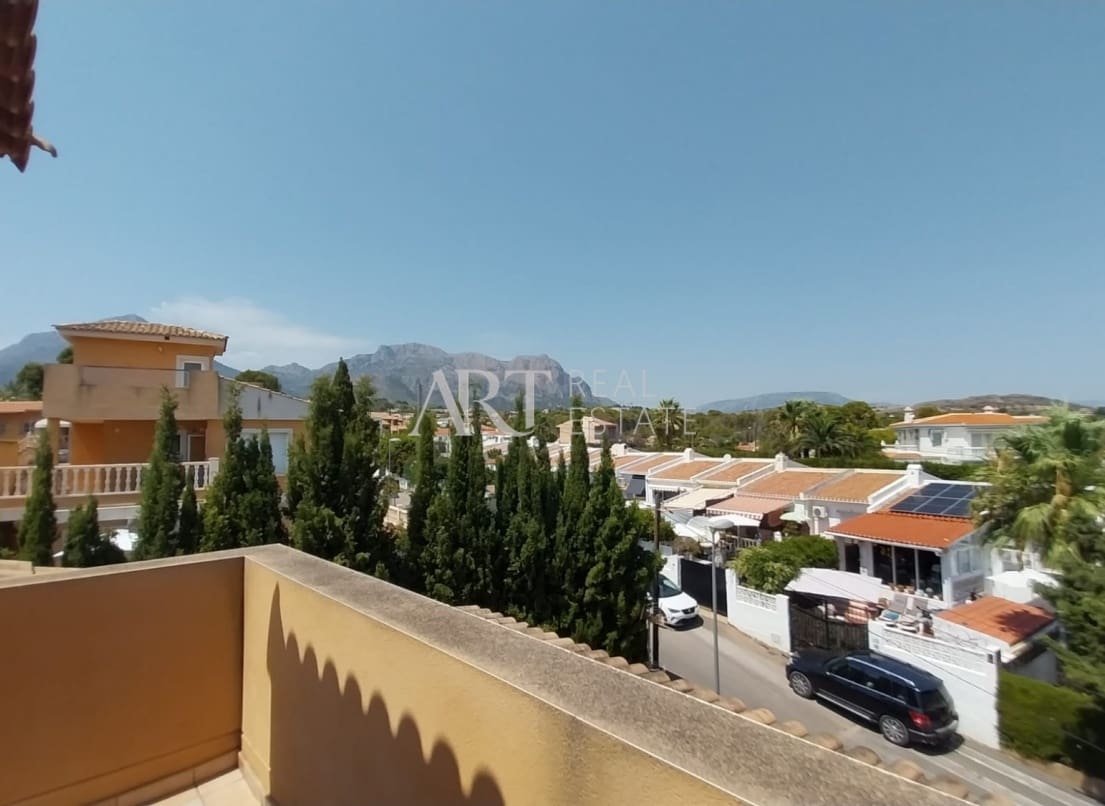 3 soverom Villa til salgs i La Nucia med svømmebasseng - € 445 000 (Ref: 9172169)