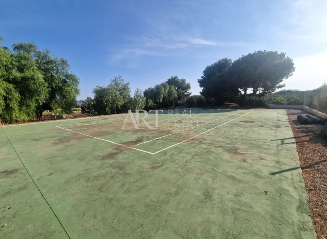 5 soveværelse Villa til salg i Alfaz del Pi / L'Alfas del Pi med swimmingpool garage - € 1.600.000 (Ref: 9176669)