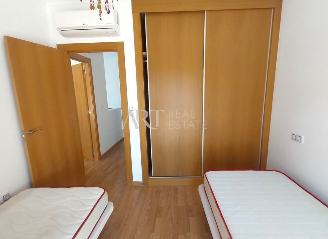 4 chambre Villa/Maison à vendre à La Nucia avec piscine garage - 375 000 € (Ref: 9211087)