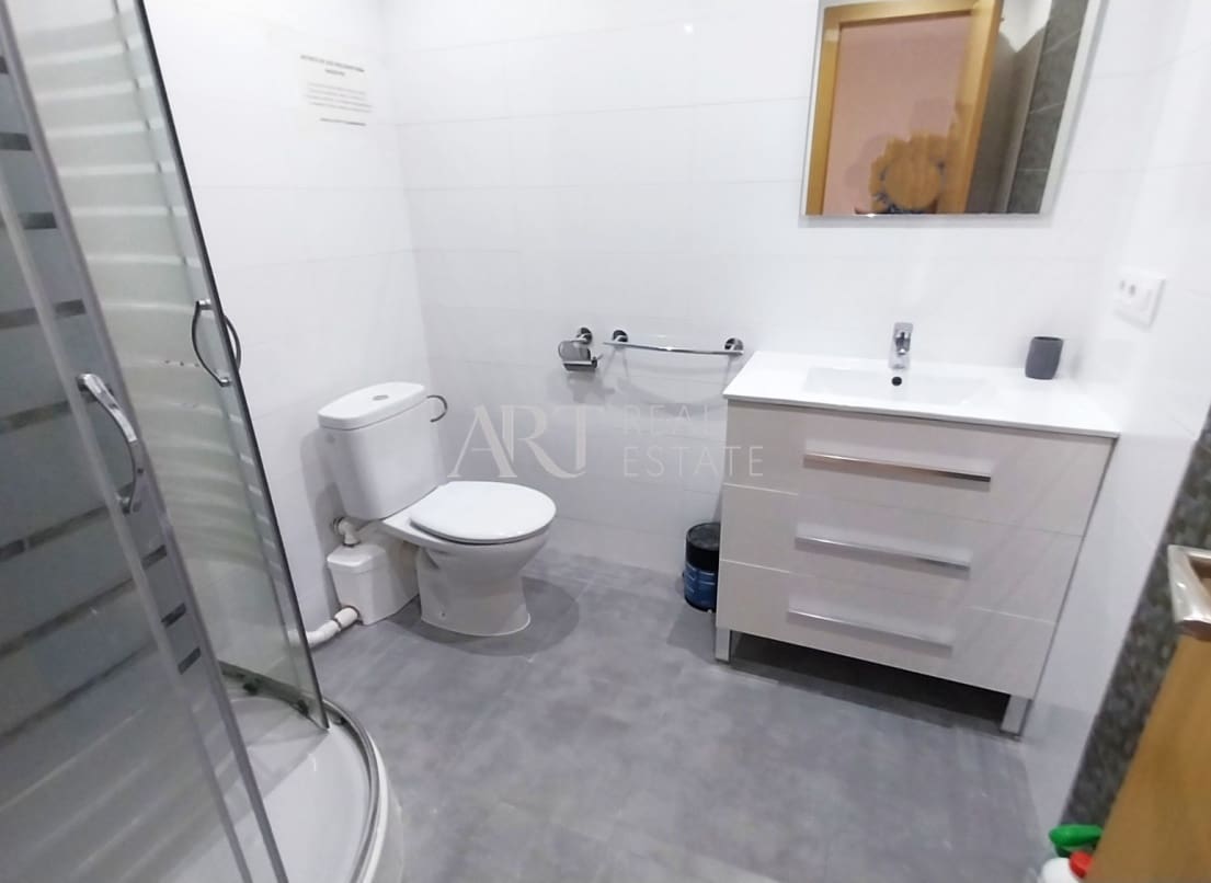 4 chambre Villa/Maison à vendre à La Nucia avec piscine garage - 375 000 € (Ref: 9211087)